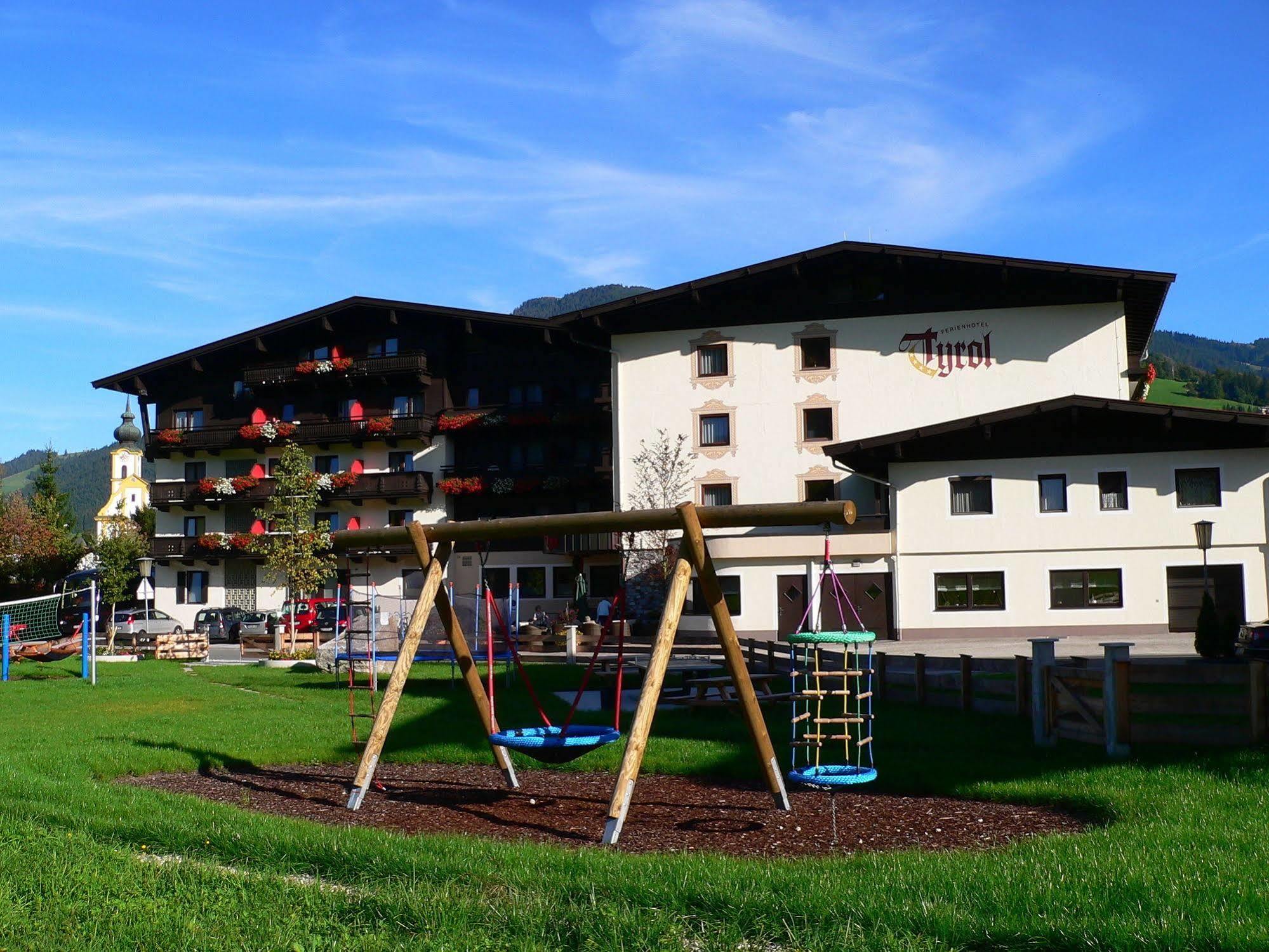 Ferienhotel Tyrol Soell Am Wilden Kaiser Dış mekan fotoğraf